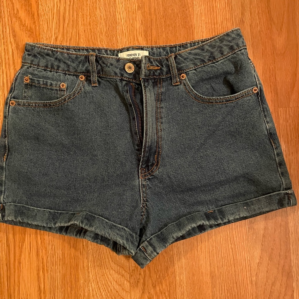 Forever 21 denim shorts never worn